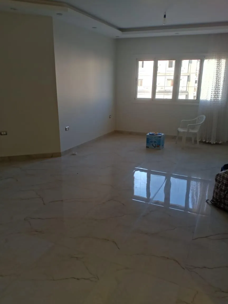 Apartment for sale in Mountain View Hyde Park in New Cairo of 199 m² with 3 bedrooms