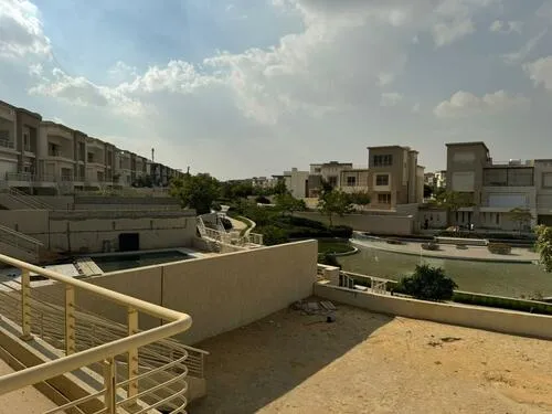 Villa for sale in Cairo Festival City in New Cairo of 680 m² with 5 bedrooms