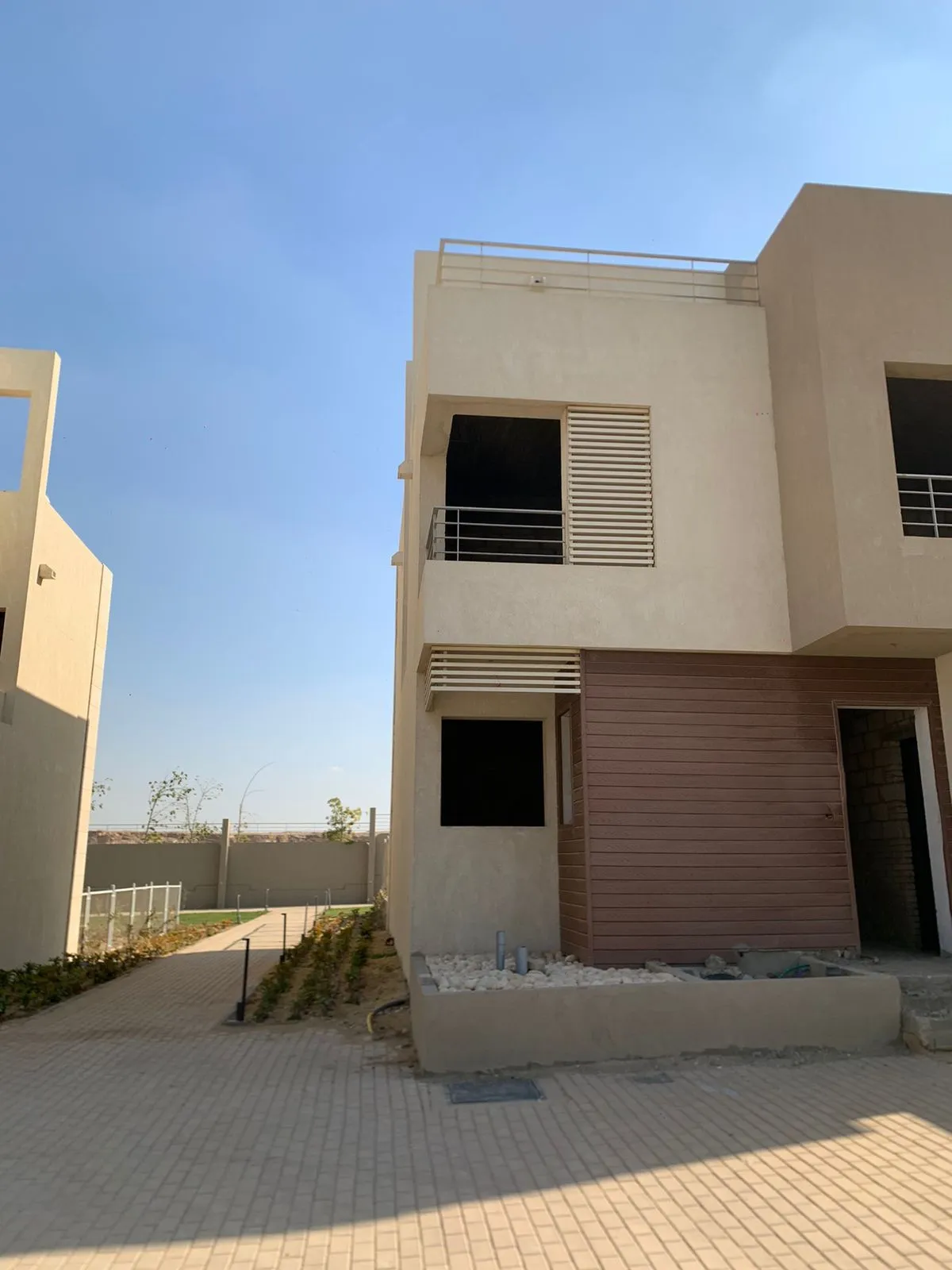  للبيع في ذا كراون في  بمساحة 0 م² تتكون من 0 غرف