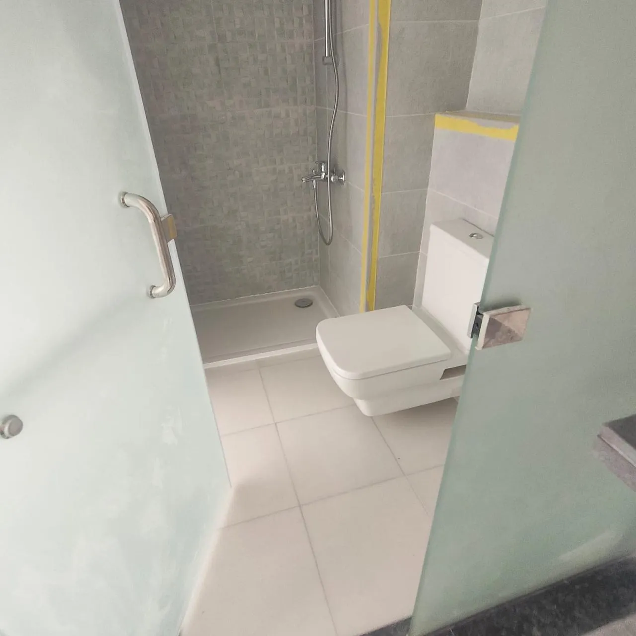  للبيع في المونت الجلالة في  بمساحة 0 م² تتكون من 0 غرف