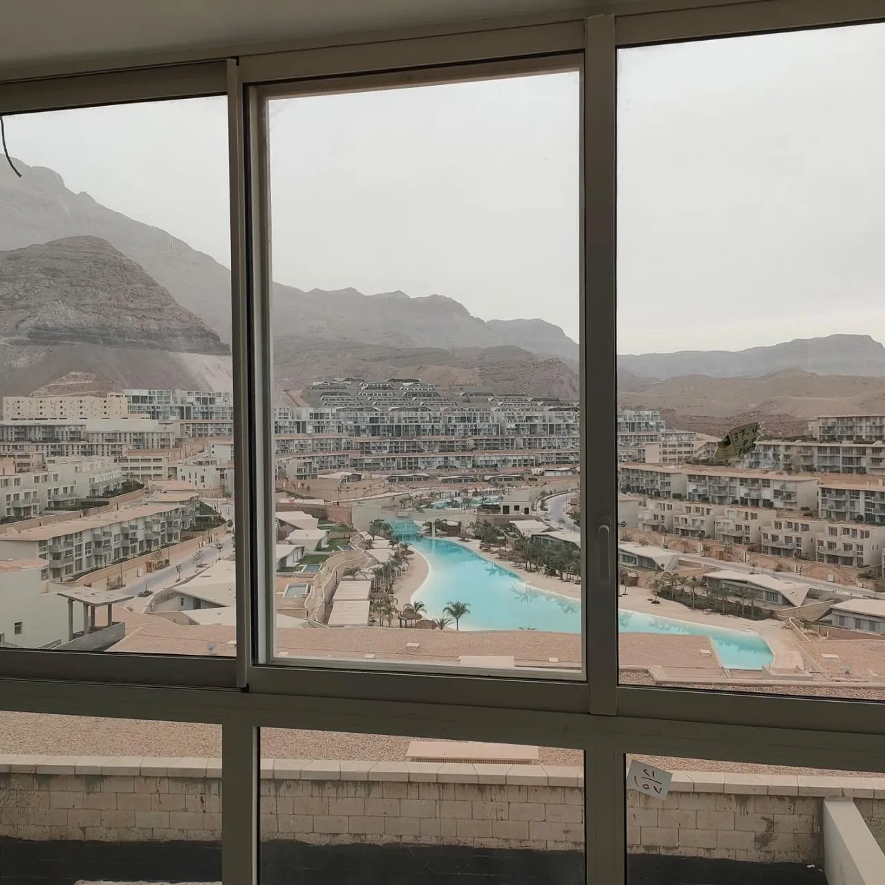  للبيع في المونت الجلالة في  بمساحة 0 م² تتكون من 0 غرف