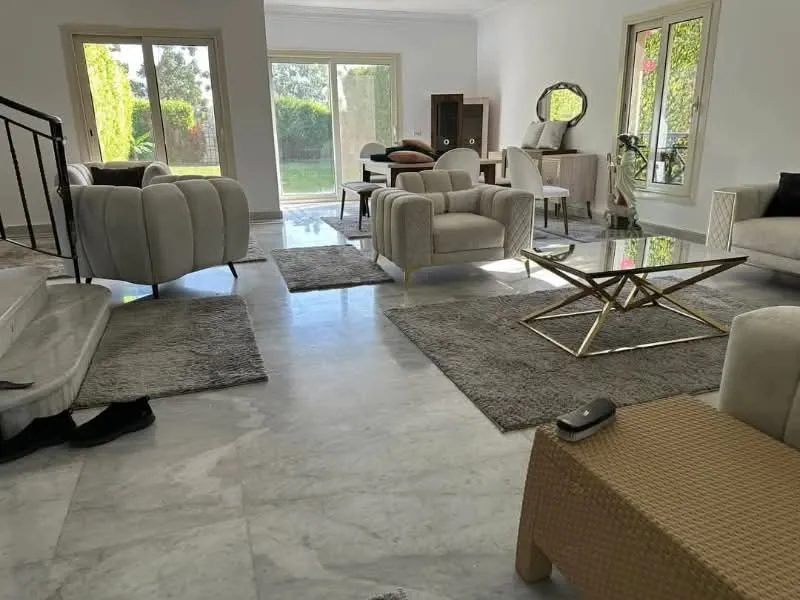 Twinhouse for sale in Al Rabwa in 6th of October City of 240 m² with 4 bedrooms