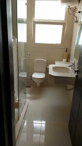 شاليه للبيع في هاسيندا باي في سيدي عبد الرحمن بمساحة 175 م² تتكون من 2 غرف