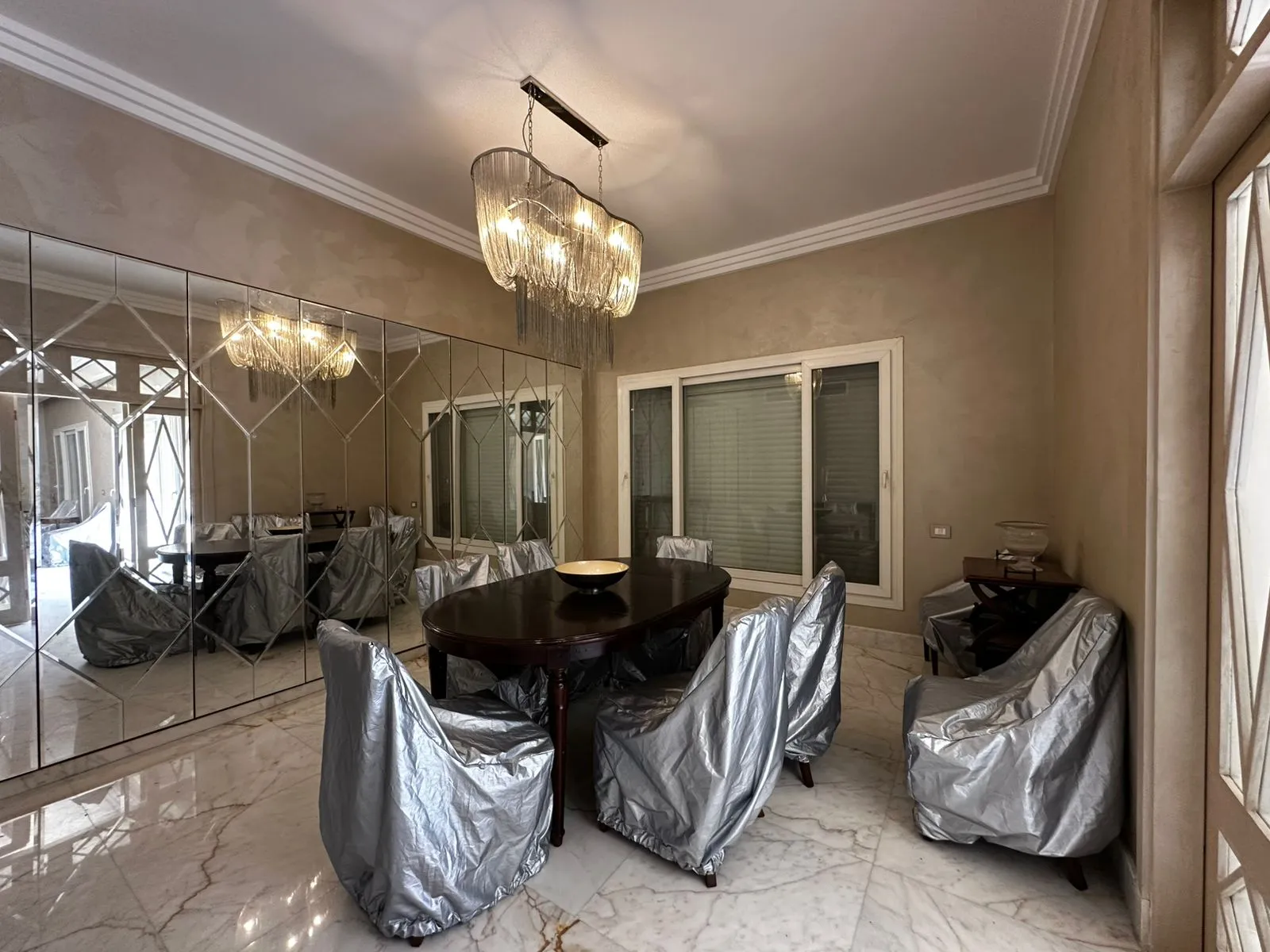 Twinhouse for sale in Telal Al Guezira in El Sheikh Zayed of 604 m² with 6 bedrooms