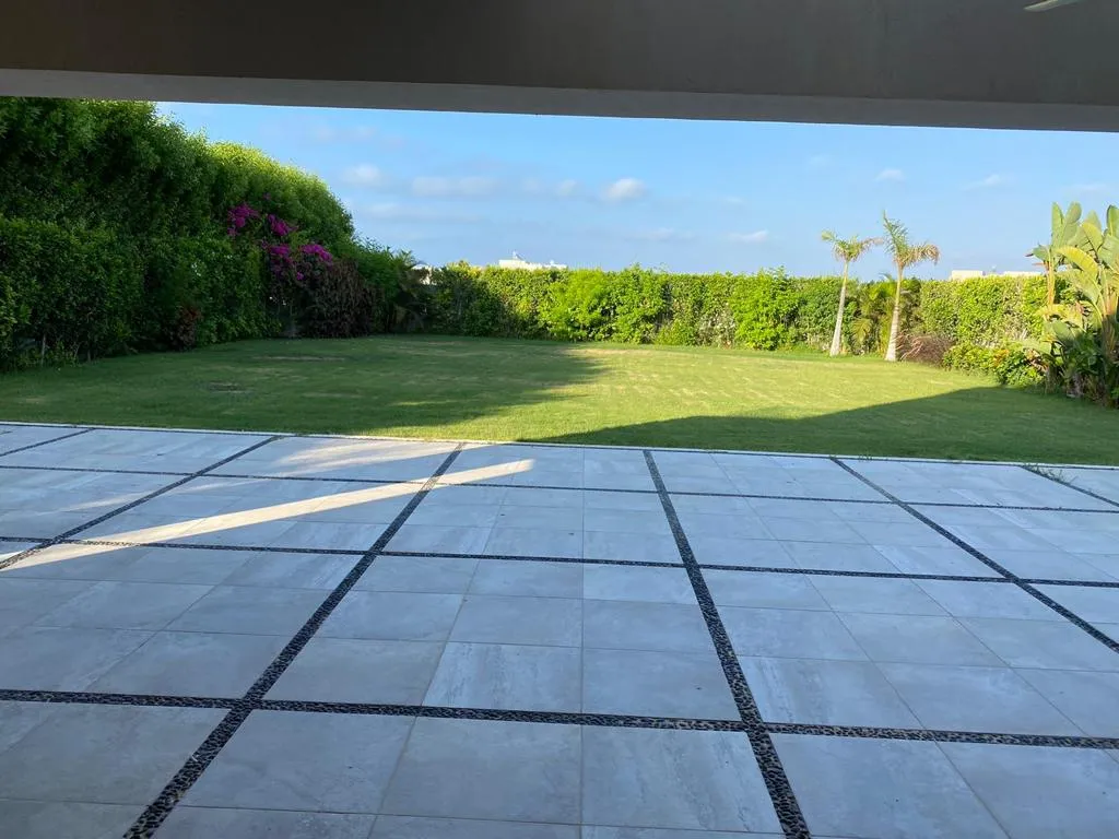 Villa for sale in Hacienda Bay in Sidi Abdel Rahman of 291 m² with 5 bedrooms
