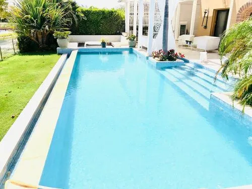 فيلا للبيع في مراسي في سيدي عبد الرحمن بمساحة 466 م² تتكون من 5 غرف