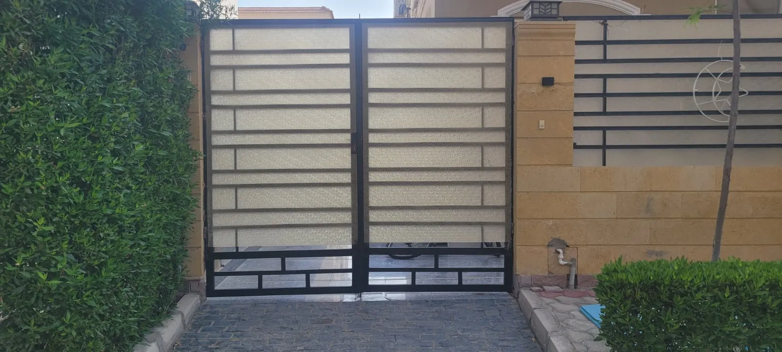 Duplex for sale in Al Yasmin-Sheikh Zayed in El Sheikh Zayed of 200 m² with 4 bedrooms