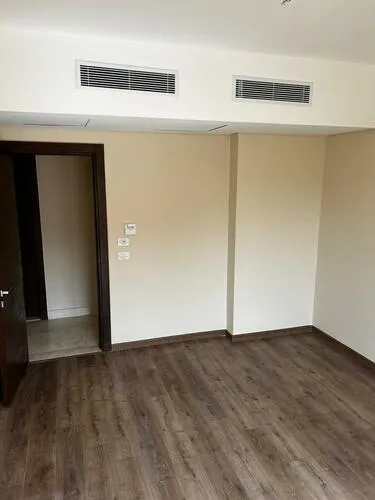 Apartment for sale in Ninety Avenue in North Investors of 190 m² with 3 bedrooms