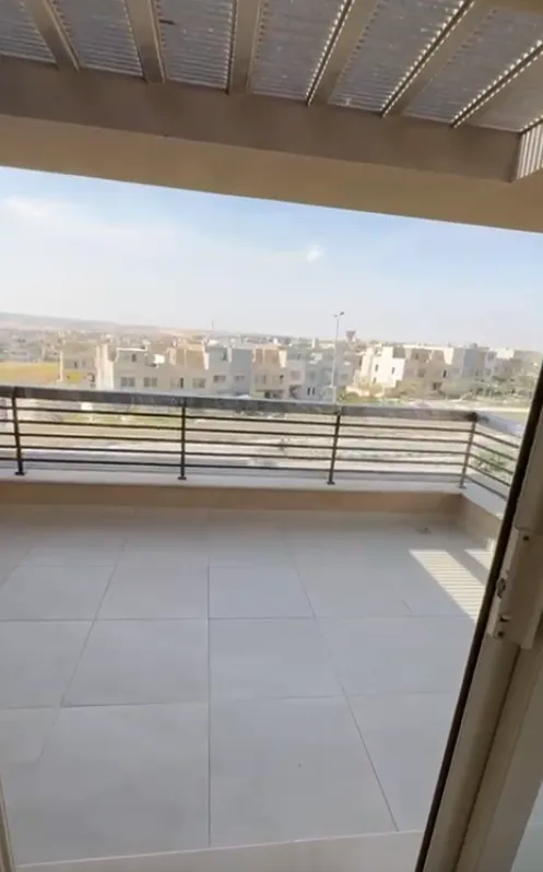  للبيع في نيو جيزة في  بمساحة 0 م² تتكون من 0 غرف