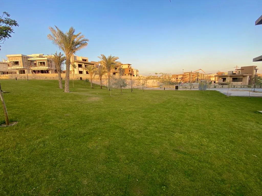 للبيع في نيو جيزة في بمساحة 0 م² تتكون من 0 غرف