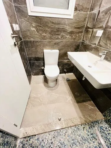  للبيع في أكتوبر بلازا في  بمساحة 0 م² تتكون من 0 غرف