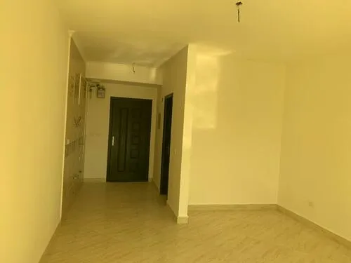  للبيع في أروما في  بمساحة 0 م² تتكون من 0 غرف