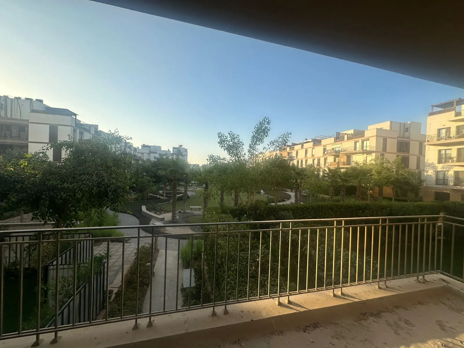  للبيع في بيفرلي هيلز في  بمساحة 0 م² تتكون من 0 غرف