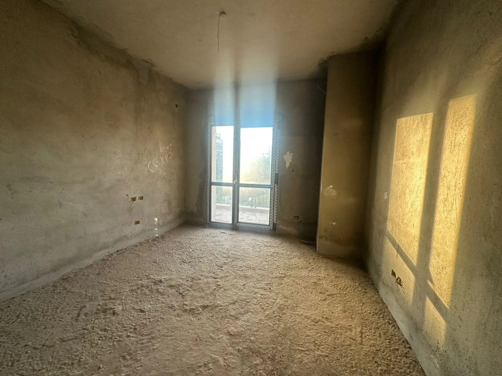  للبيع في بيفرلي هيلز في  بمساحة 0 م² تتكون من 0 غرف