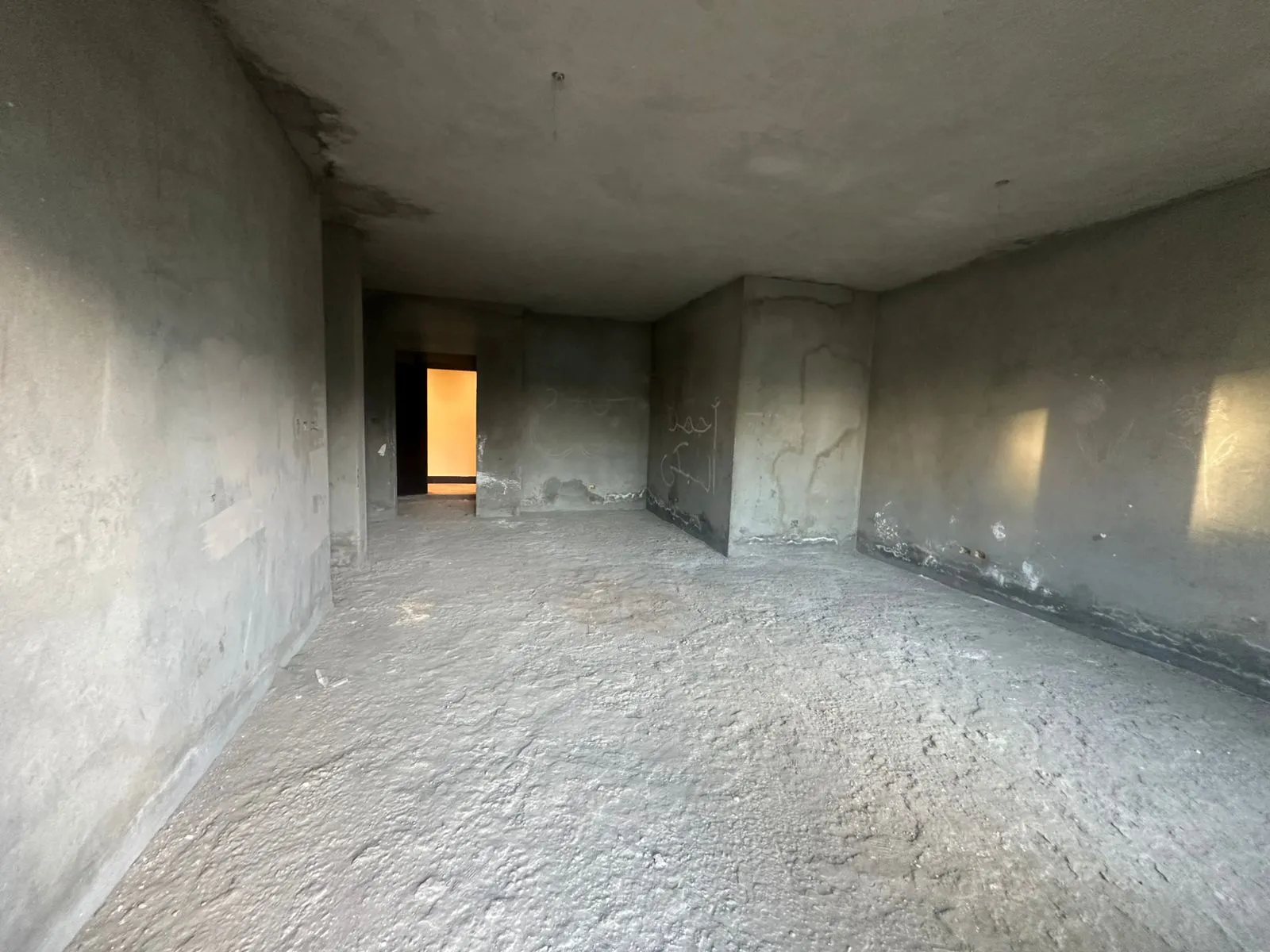  للبيع في بيفرلي هيلز في  بمساحة 0 م² تتكون من 0 غرف