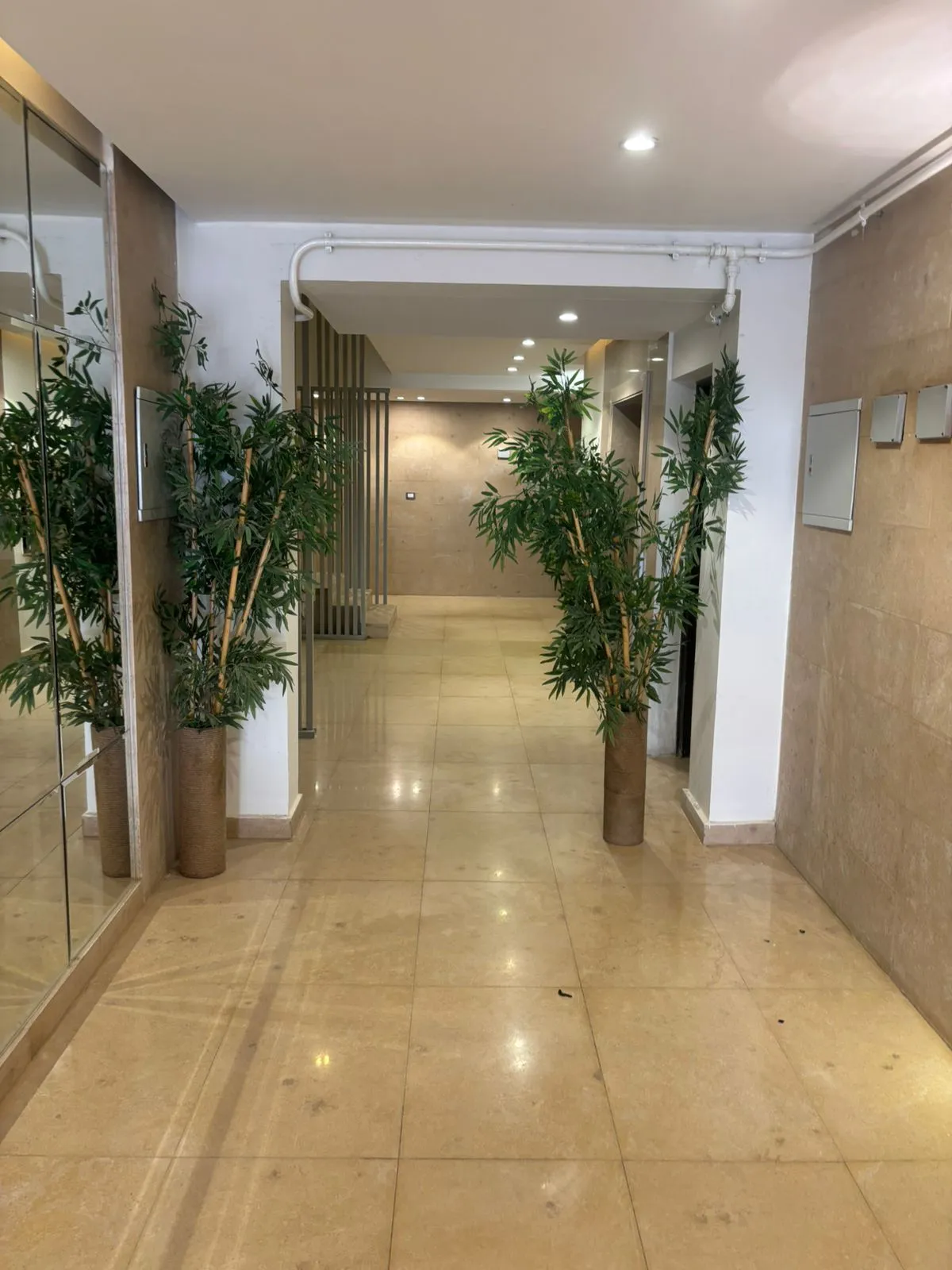  للبيع في كابيتال جاردنز في  بمساحة 0 م² تتكون من 0 غرف