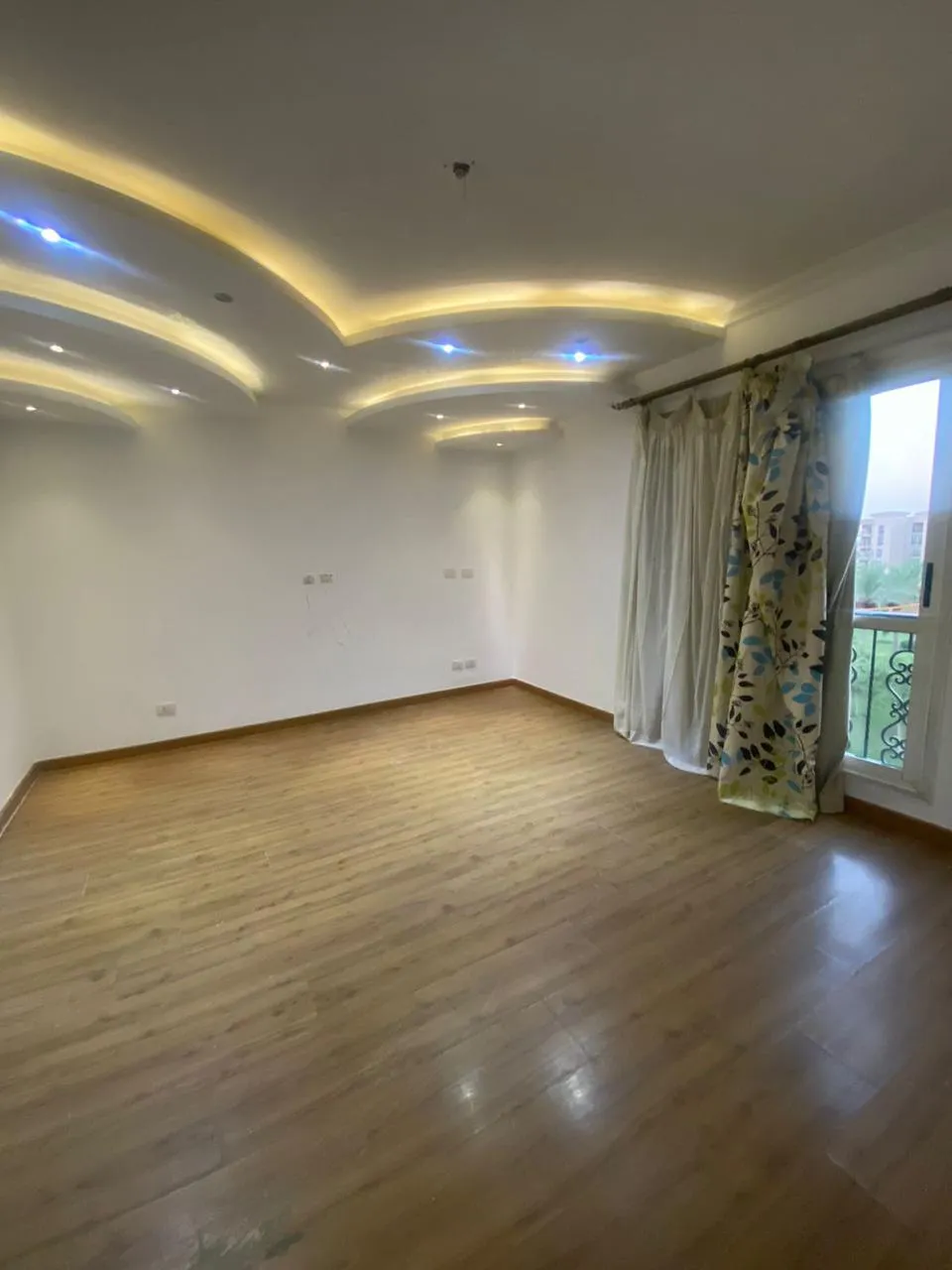  للبيع في الرحاب  في  بمساحة 0 م² تتكون من 0 غرف