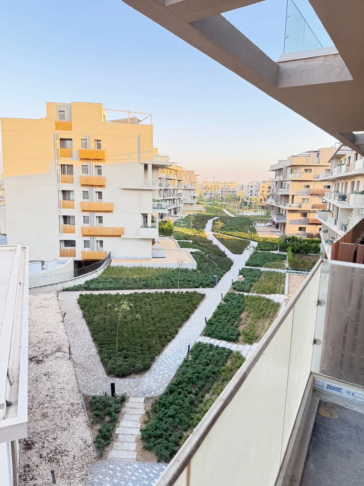  للبيع في فيليت في  بمساحة 0 م² تتكون من 0 غرف