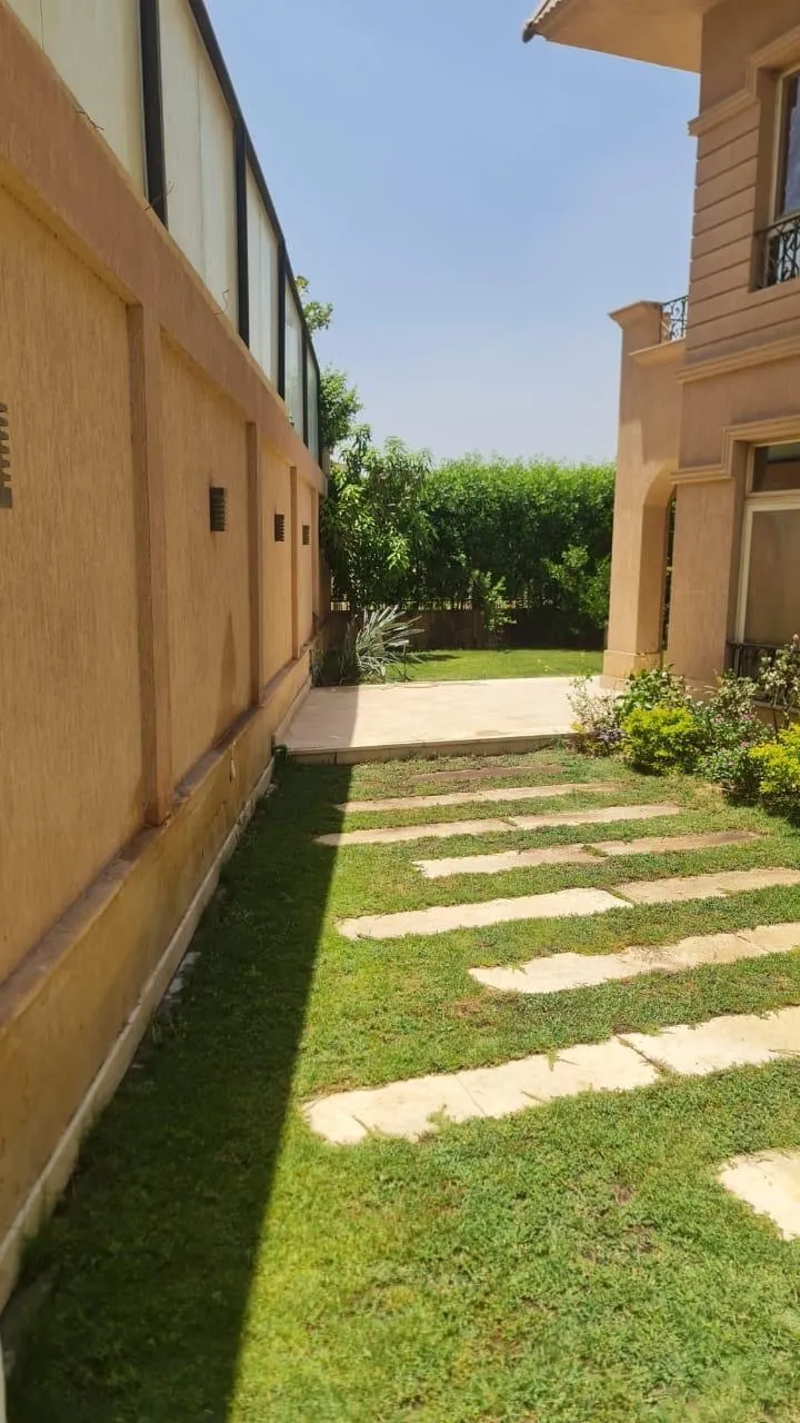  للبيع في اكاسيا في  بمساحة 0 م² تتكون من 0 غرف