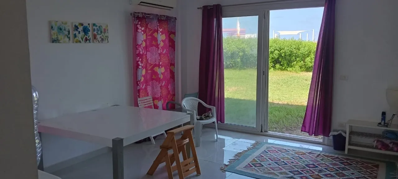فيلا للبيع في أمواج في سيدي عبد الرحمن بمساحة 257 م² تتكون من 4 غرف
