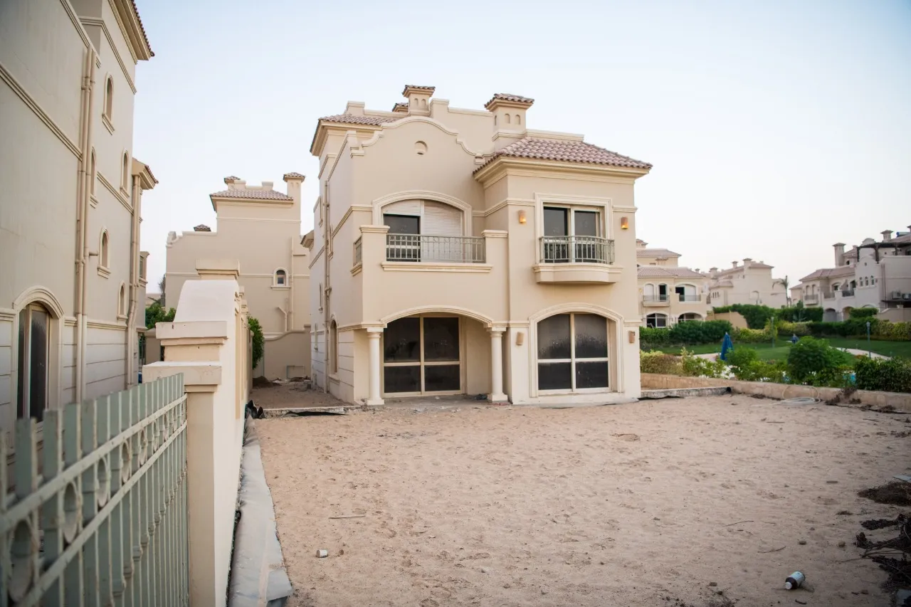 Villa for sale in El Patio 6 October in 6th of October City of 267 m² with 4 bedrooms