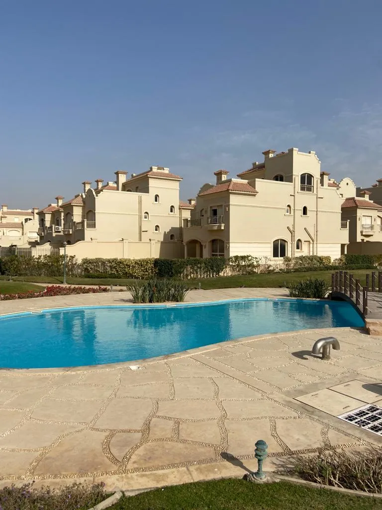 Villa for sale in El Patio 6 October in 6th of October City of 267 m² with 4 bedrooms