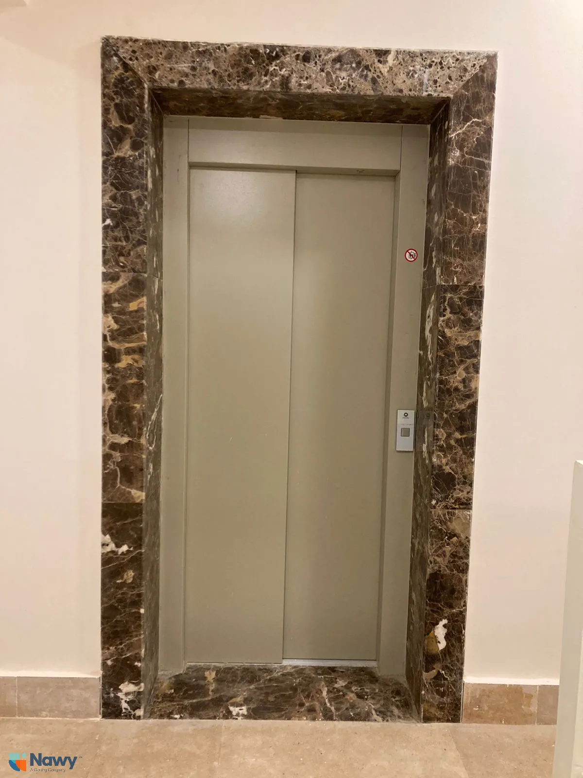 للبيع في جرين 5 في بمساحة 0 م² تتكون من 0 غرف