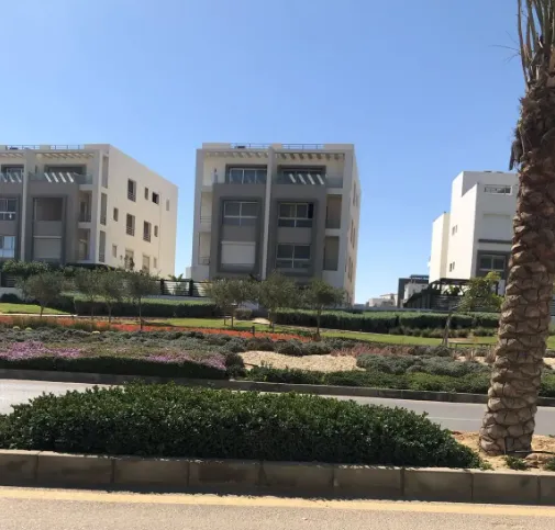  للبيع في هايد بارك في  بمساحة 0 م² تتكون من 0 غرف