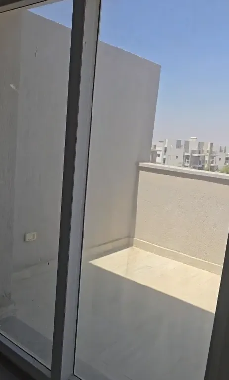 للبيع في المقصد في بمساحة 0 م² تتكون من 0 غرف