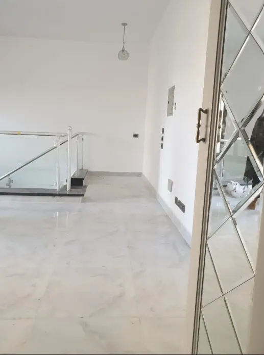  للبيع في كازا في  بمساحة 0 م² تتكون من 0 غرف