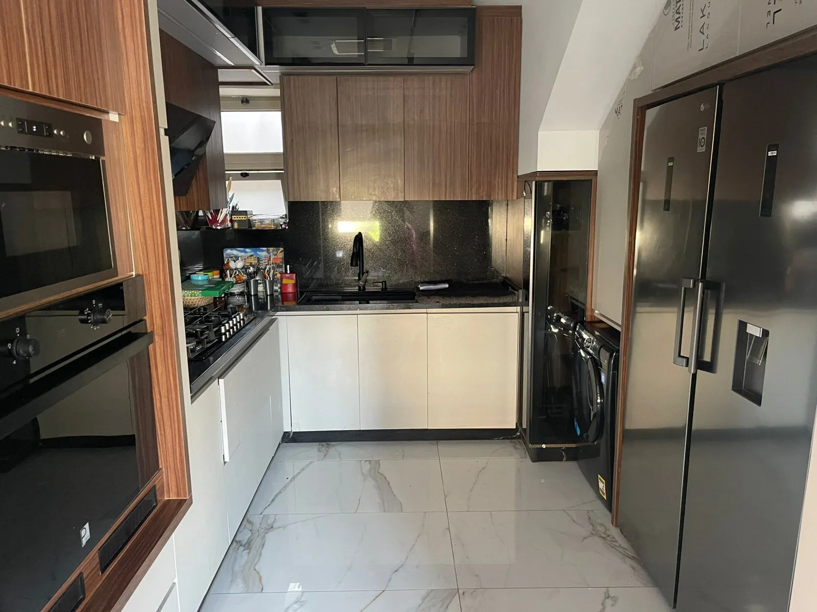  للبيع في  جاليريا ريزيدنس في  بمساحة 0 م² تتكون من 0 غرف