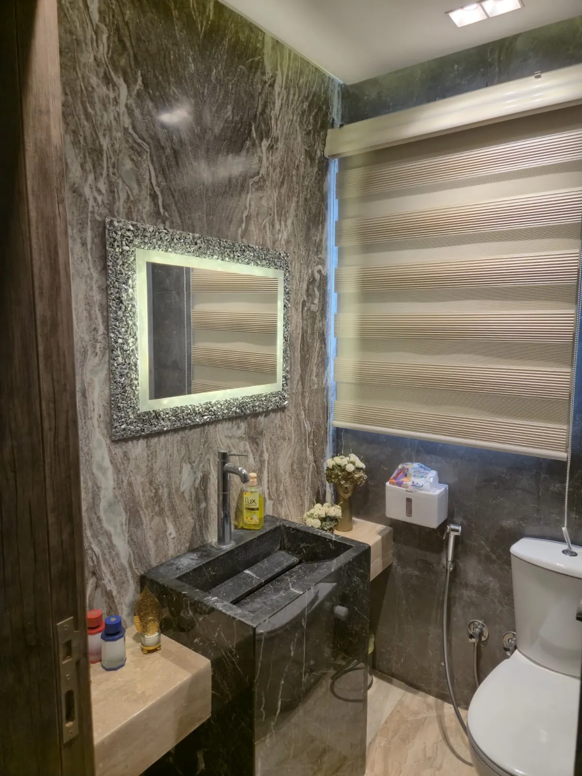  للبيع في ماونتن فيو تشيل أوت بارك في  بمساحة 0 م² تتكون من 0 غرف