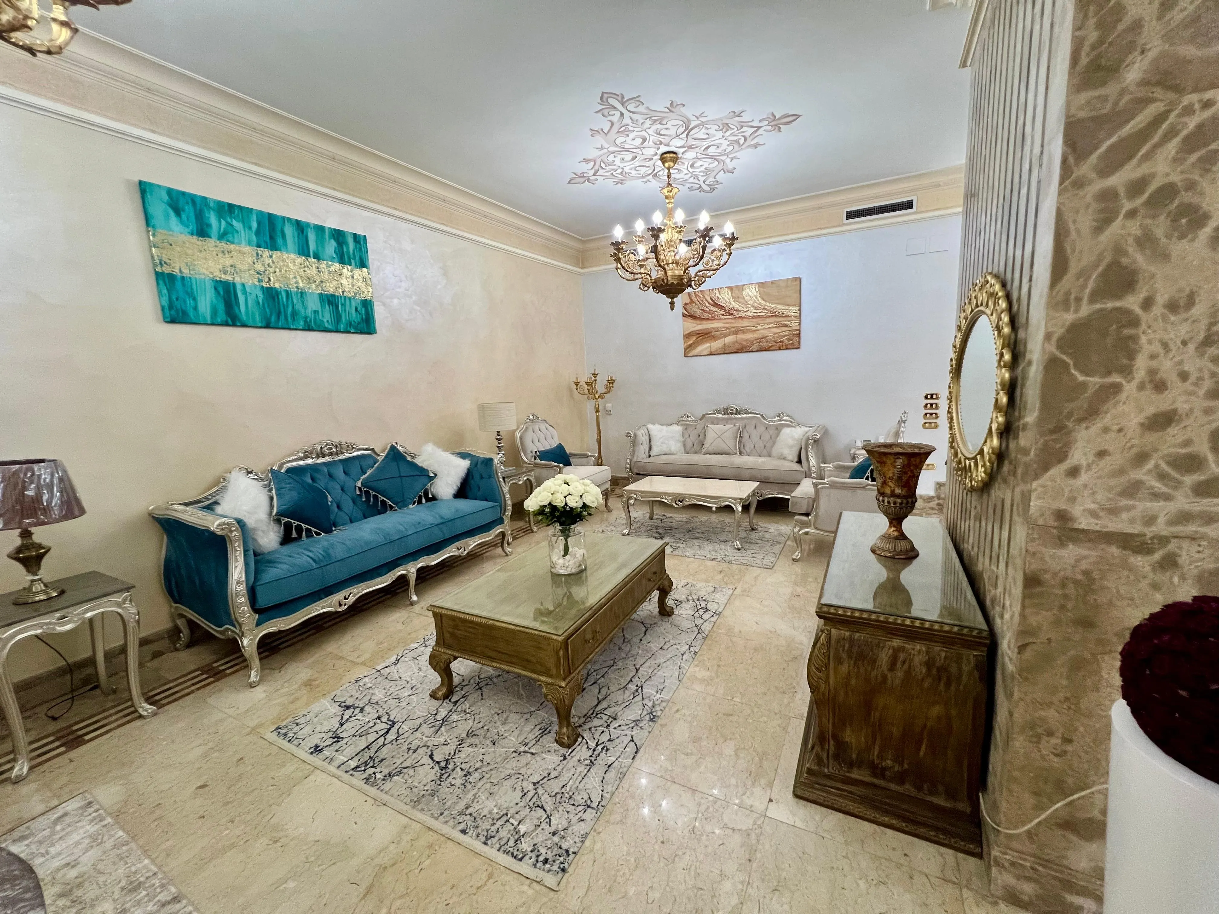  للبيع في الروضة في  بمساحة 0 م² تتكون من 0 غرف