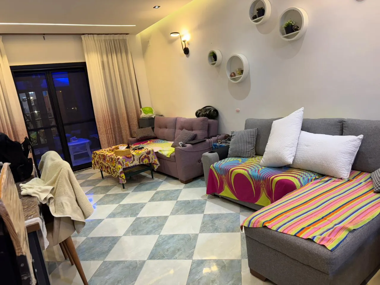 للبيع في مارينا 4 في بمساحة 0 م² تتكون من 0 غرف