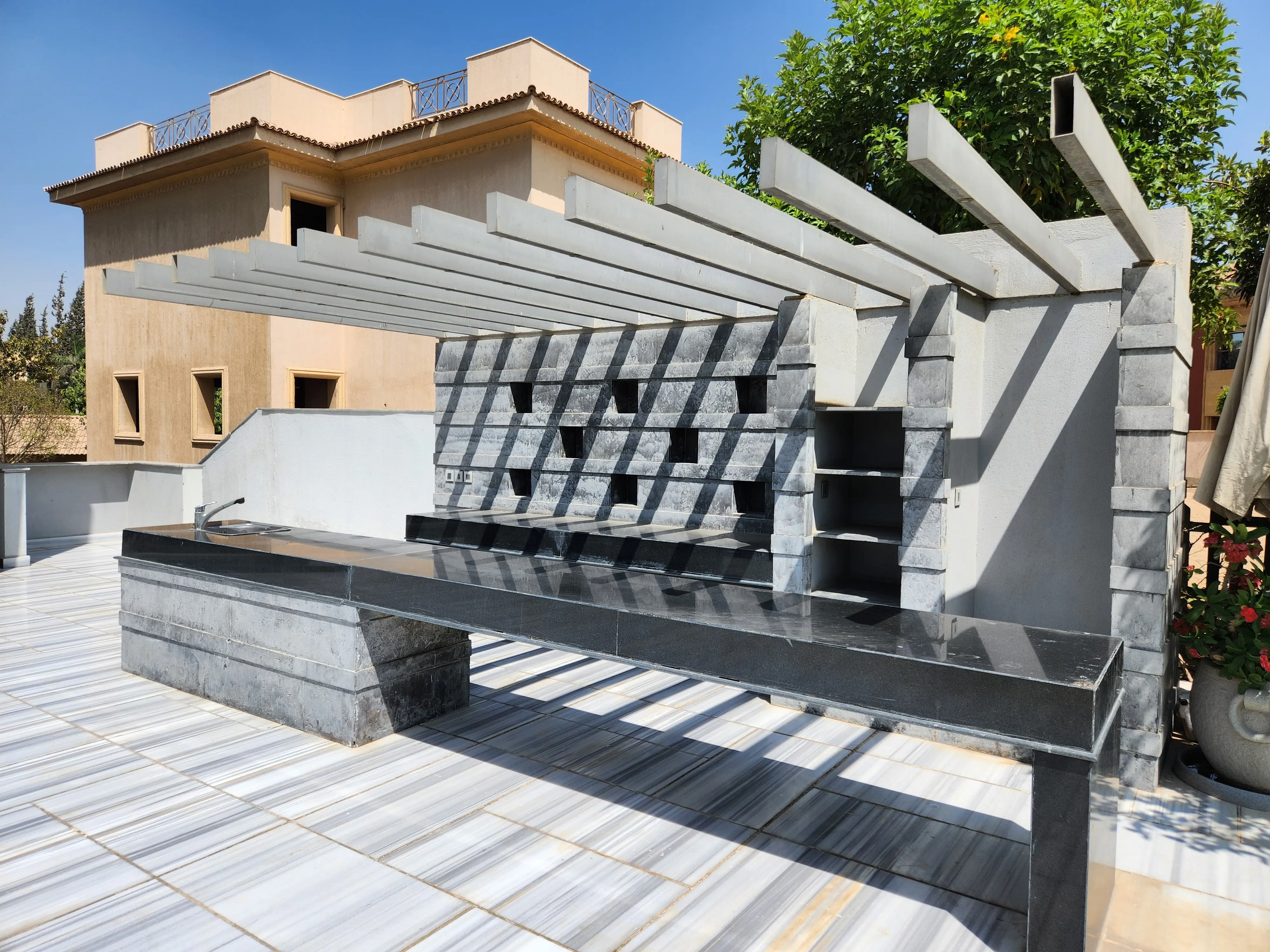  للبيع في قطامية هايتس في  بمساحة 0 م² تتكون من 0 غرف