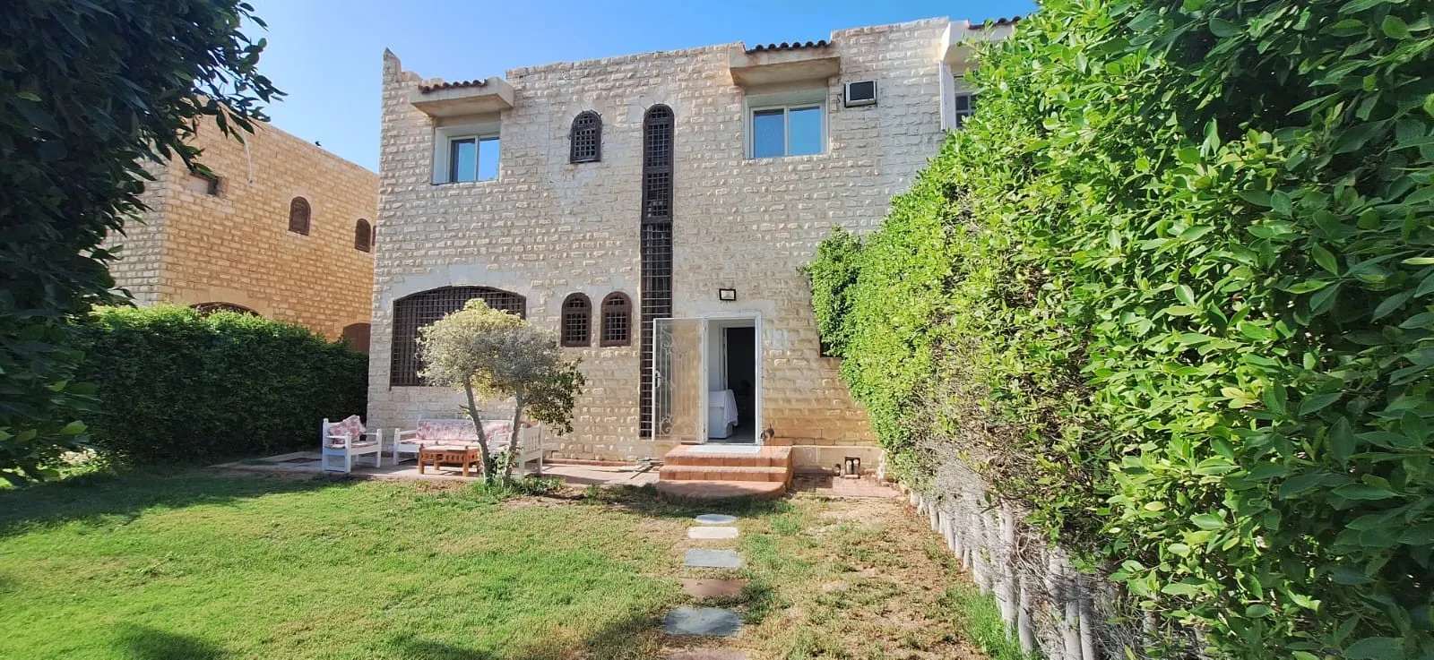  للبيع في مارينا 4 في  بمساحة 0 م² تتكون من 0 غرف