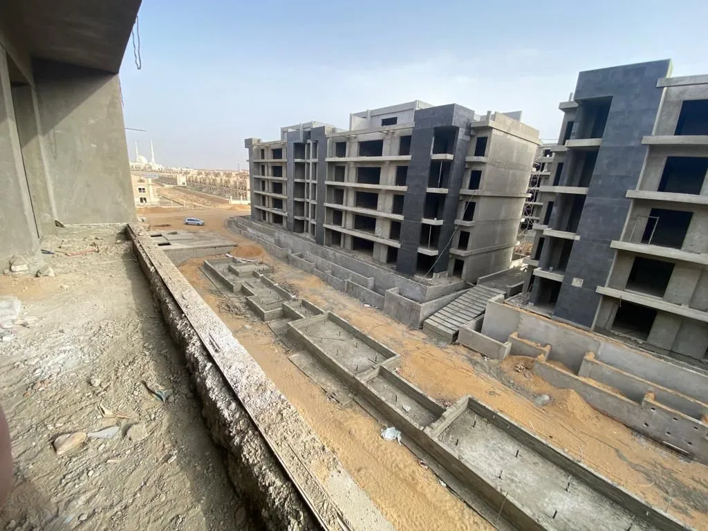 شقة للبيع في الباتيو أورو في القاهرة الجديدة بمساحة 0 م² تتكون من 3 غرف