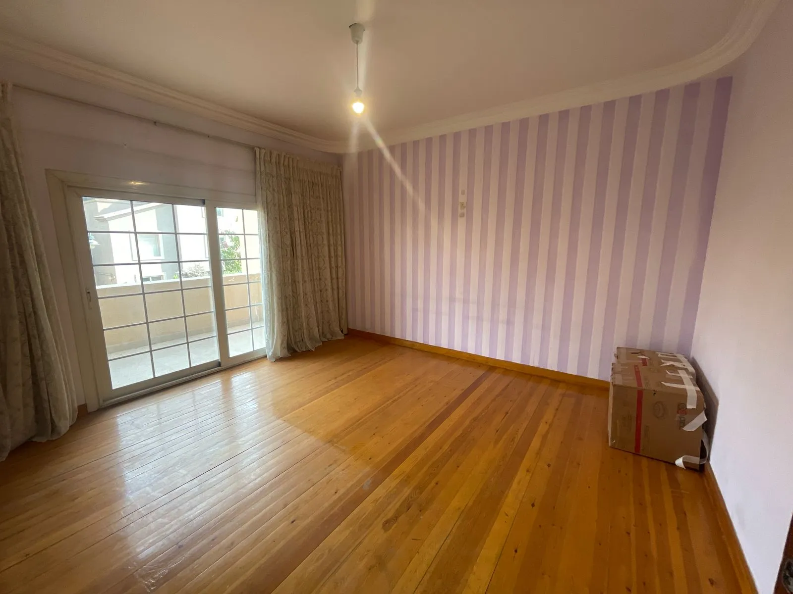  للبيع في قطامية هيلز في  بمساحة 0 م² تتكون من 0 غرف