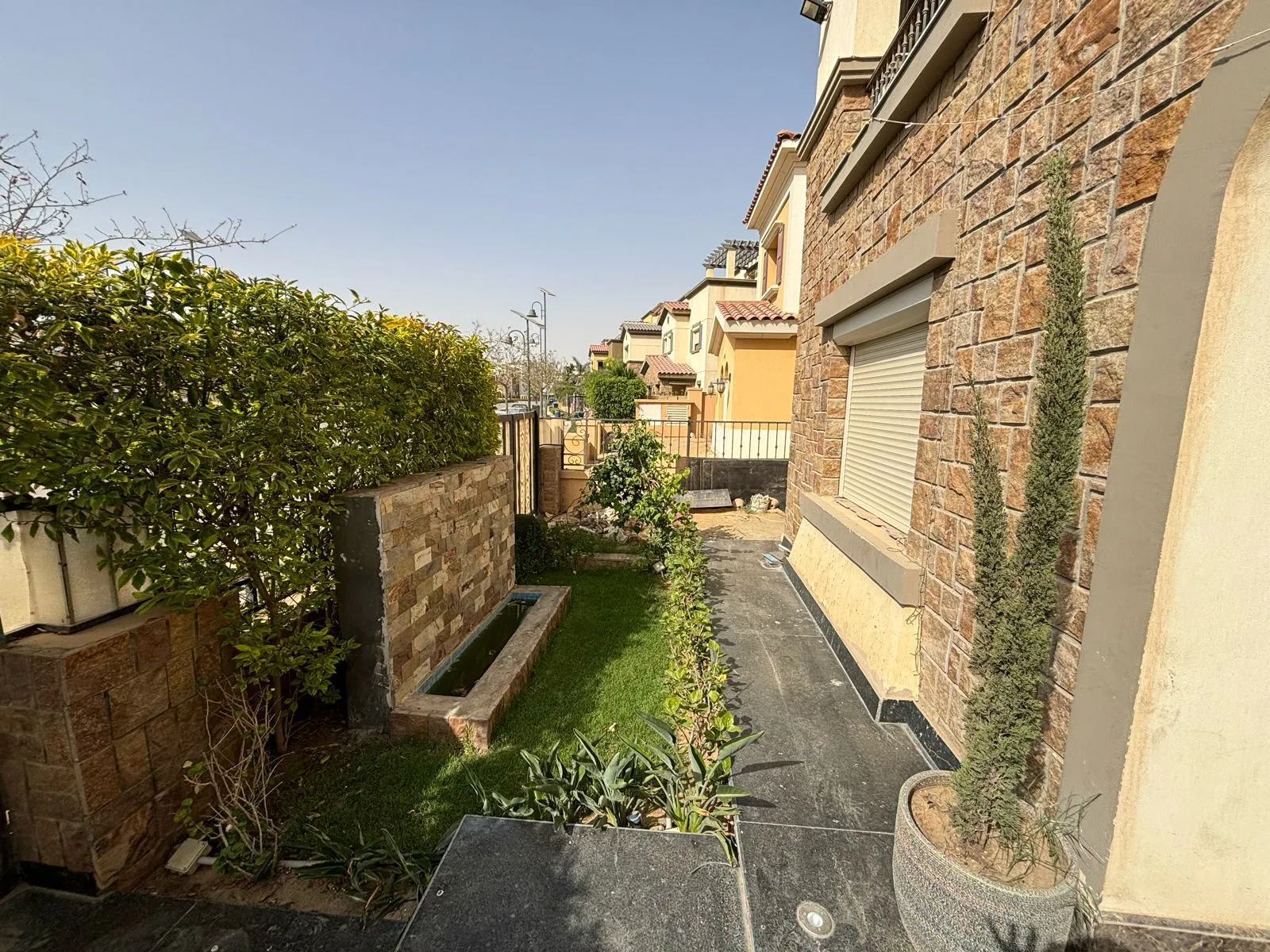 Villa for sale in Mivida in New Cairo of 407 m² with 4 bedrooms