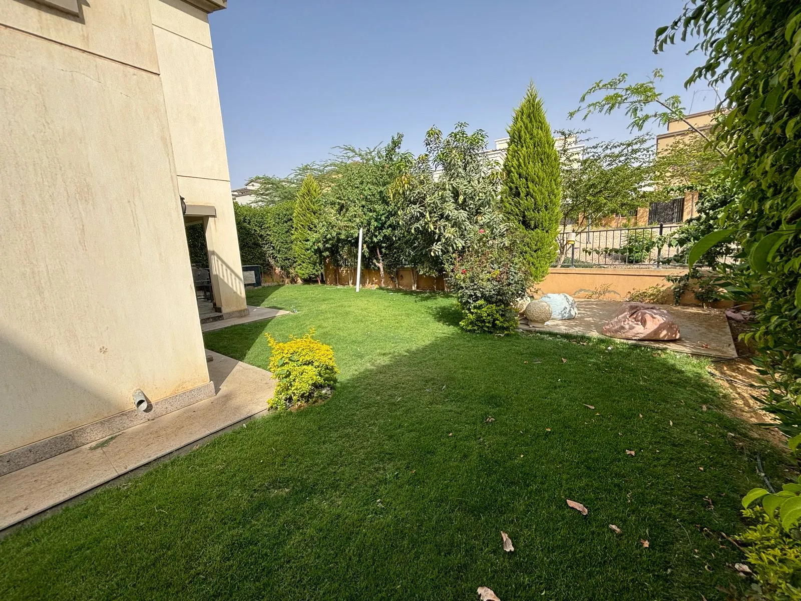 Villa for sale in Mivida in New Cairo of 407 m² with 4 bedrooms