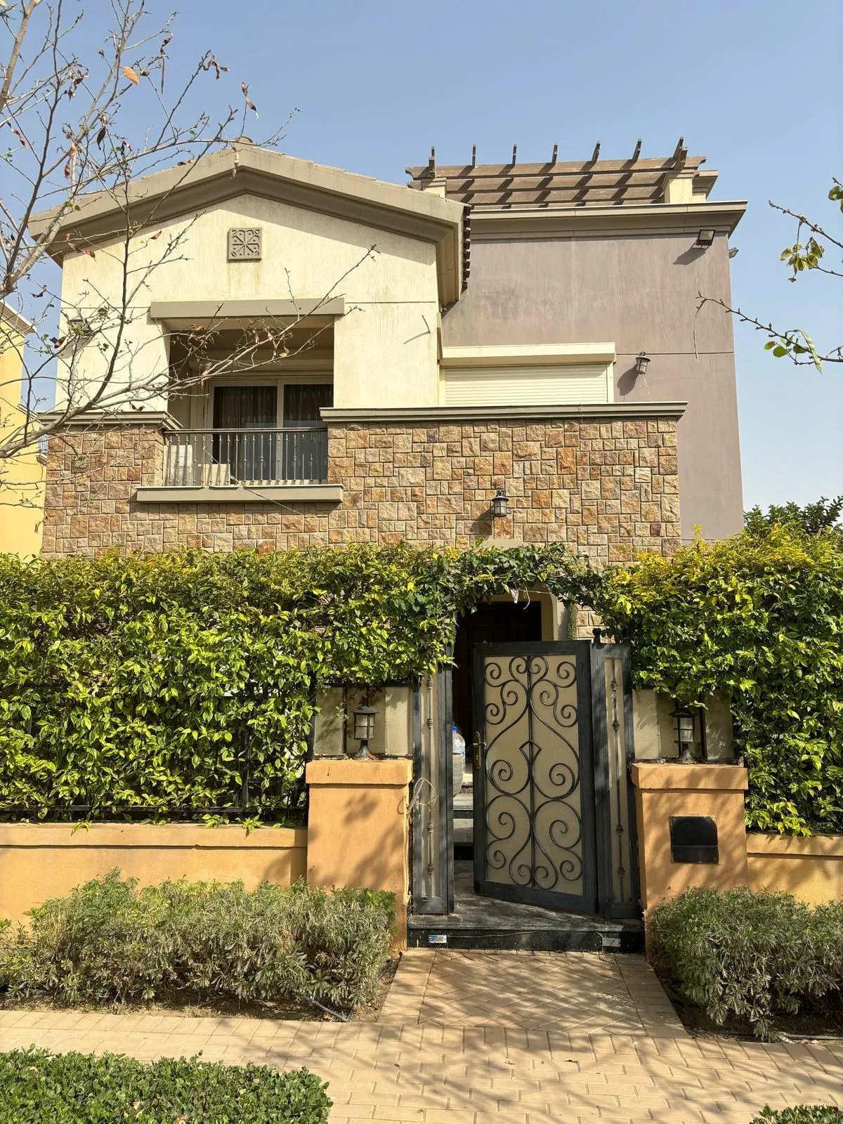 Villa for sale in Mivida in New Cairo of 407 m² with 4 bedrooms