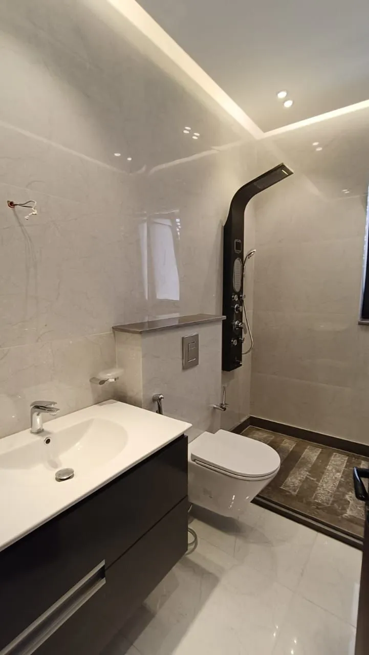  للبيع في ليك فيو ريزيدنس في  بمساحة 0 م² تتكون من 0 غرف