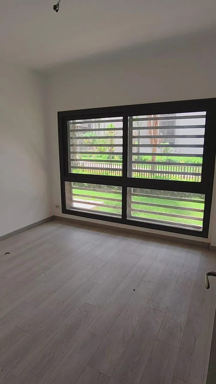 شقة للبيع في مدينتي في مدينتي بمساحة 131 م² تتكون من 3 غرف