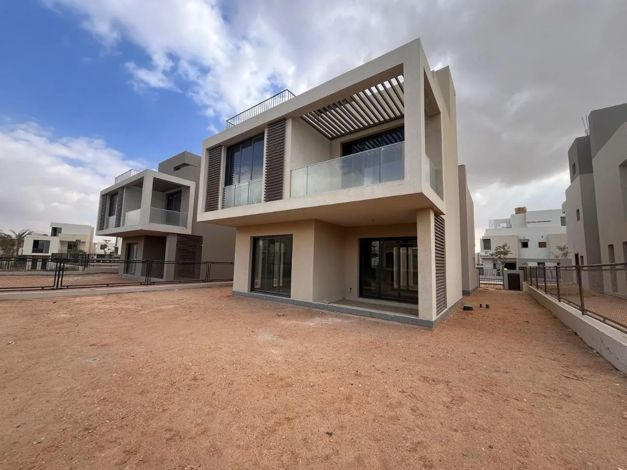 فيلا للبيع في سوديك إيست في هيليوبوليس الجديدة بمساحة 0 م² تتكون من 3 غرف