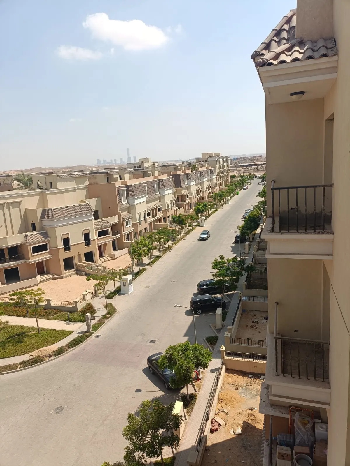 شقة للبيع في سراي في القاهرة الجديدة بمساحة 164 م² تتكون من 3 غرف