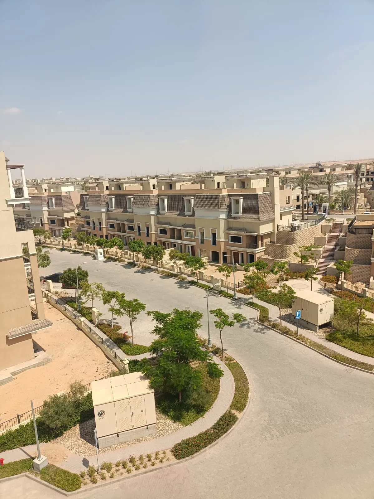 شقة للبيع في سراي في القاهرة الجديدة بمساحة 164 م² تتكون من 3 غرف