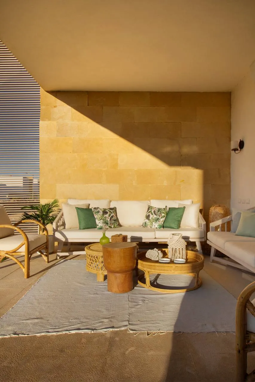 دوبلكس للبيع في سيشيل سيدي عبد الرحمن في سيدي عبد الرحمن بمساحة 260 م² تتكون من 5 غرف