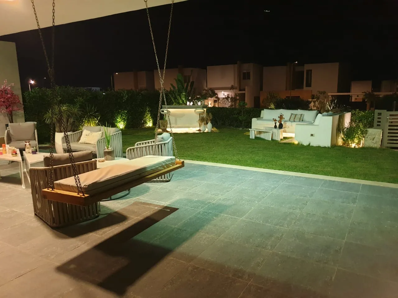 فيلا للبيع في سيشيل سيدي عبد الرحمن في سيدي عبد الرحمن بمساحة 478 م² تتكون من 5 غرف