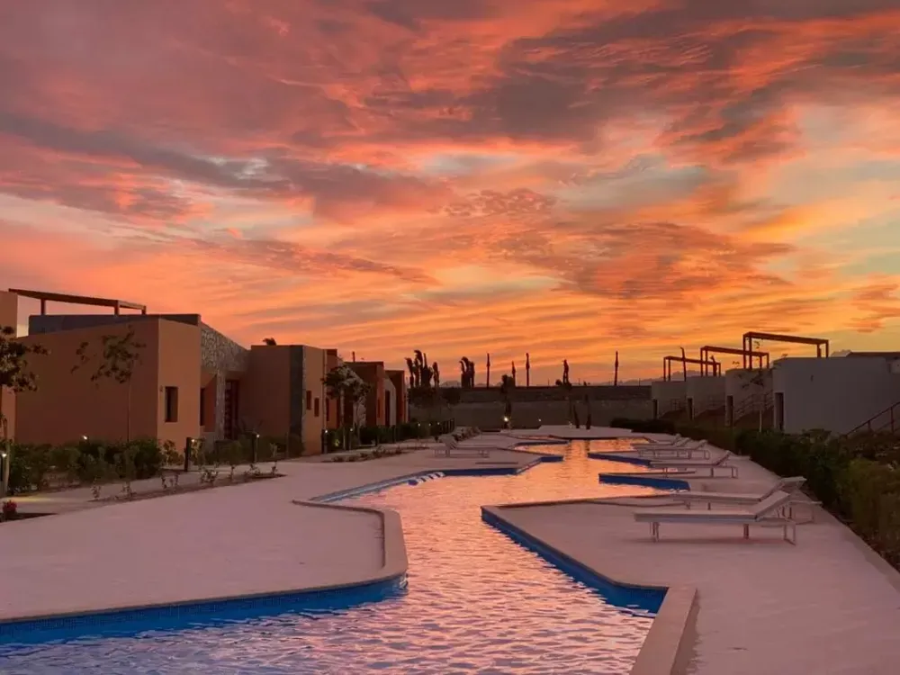 فيلا للبيع في باي ويست في سوماباي بمساحة 158 م² تتكون من 3 غرف