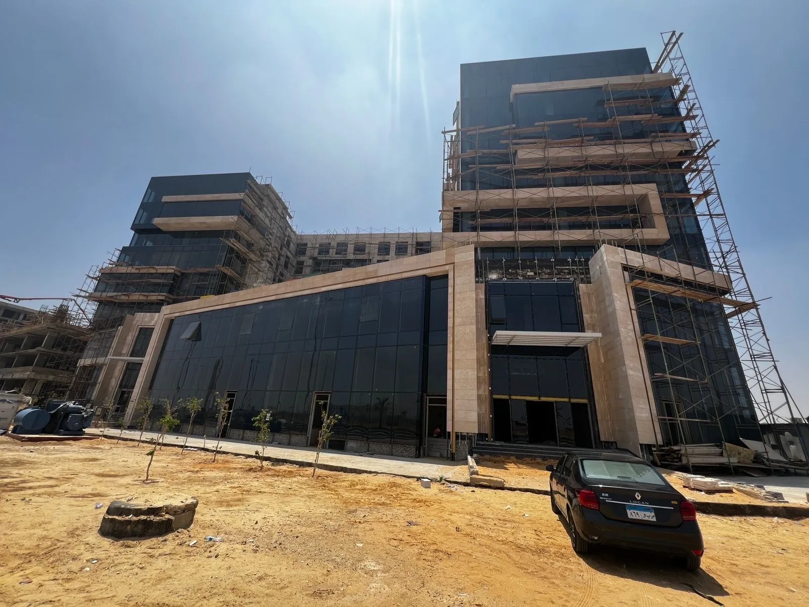 مكتب للبيع في باراجون 1 في العاصمة الإدارية الجديدة بمساحة 0 م² تتكون من 0 غرف